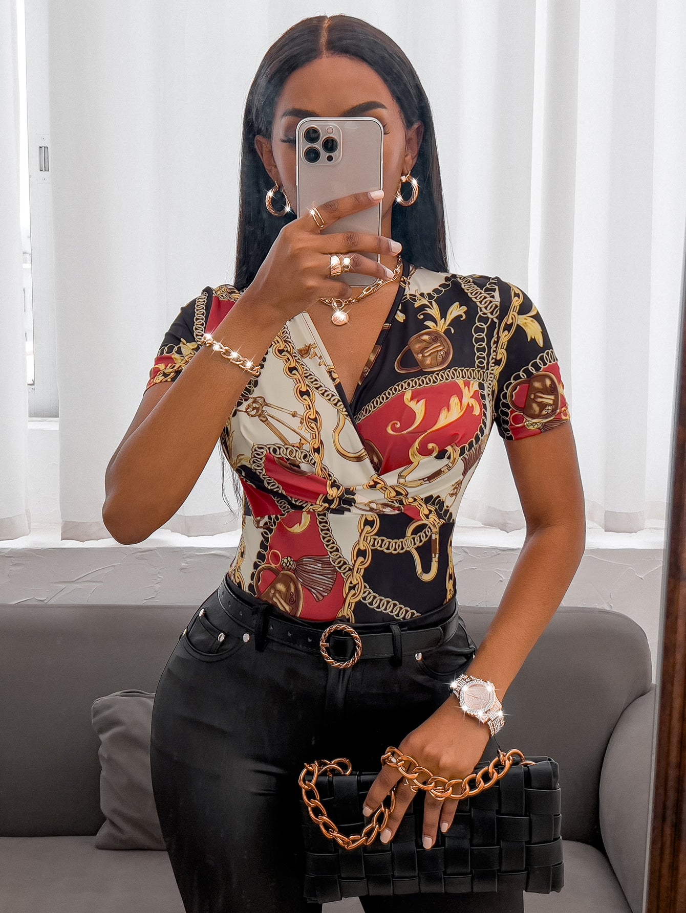 تي شيرت بطباعة سلسلة