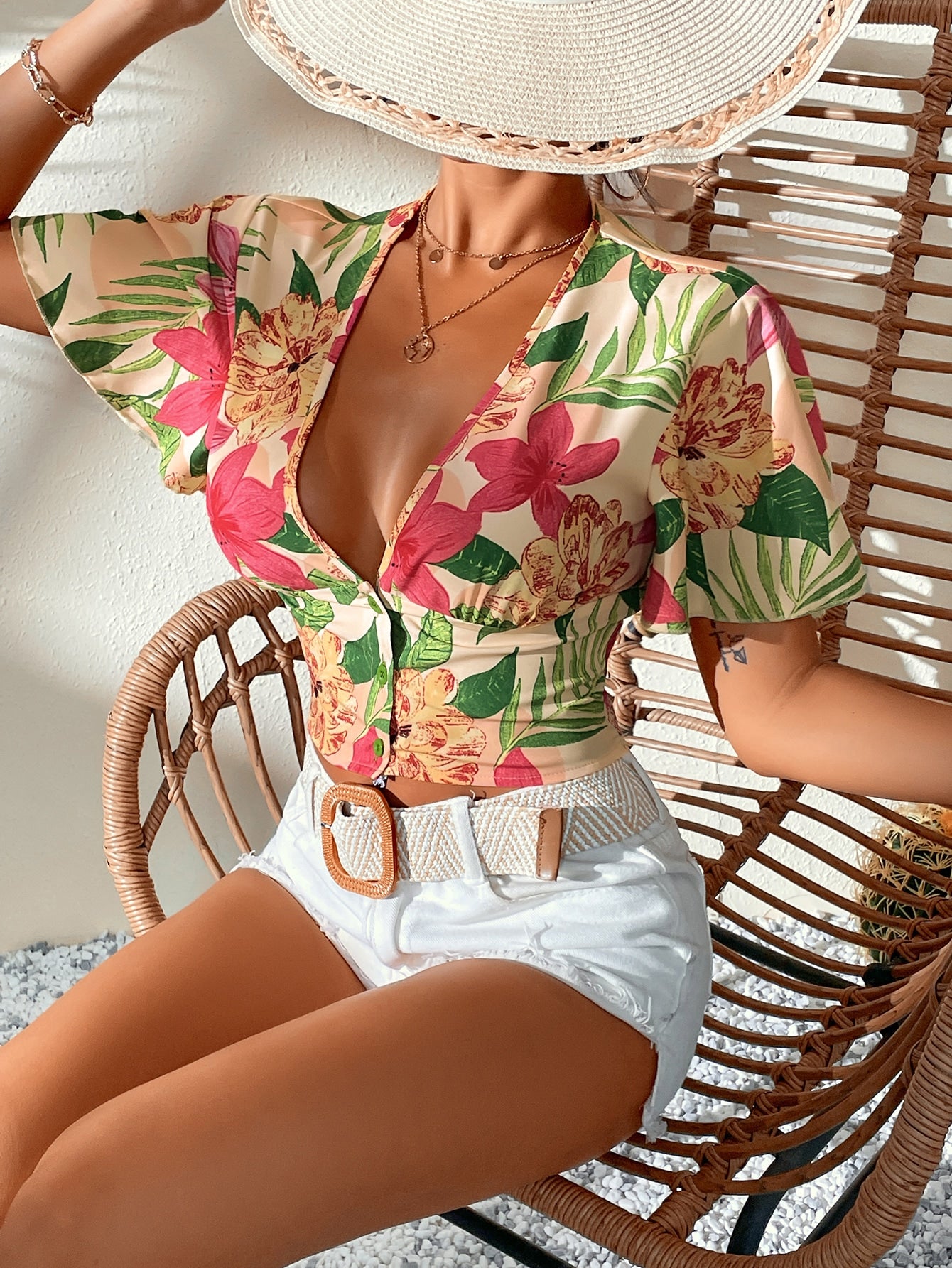 بلايز نسائية درز بازرارأمامية رسم الزهر بوهو