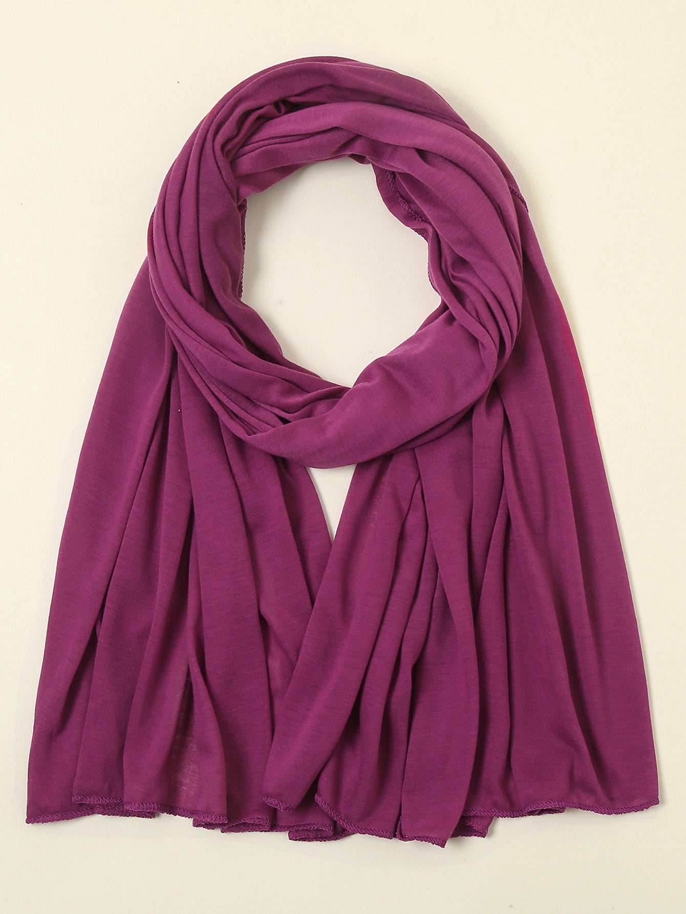 وشاح بلون موحد مبسط