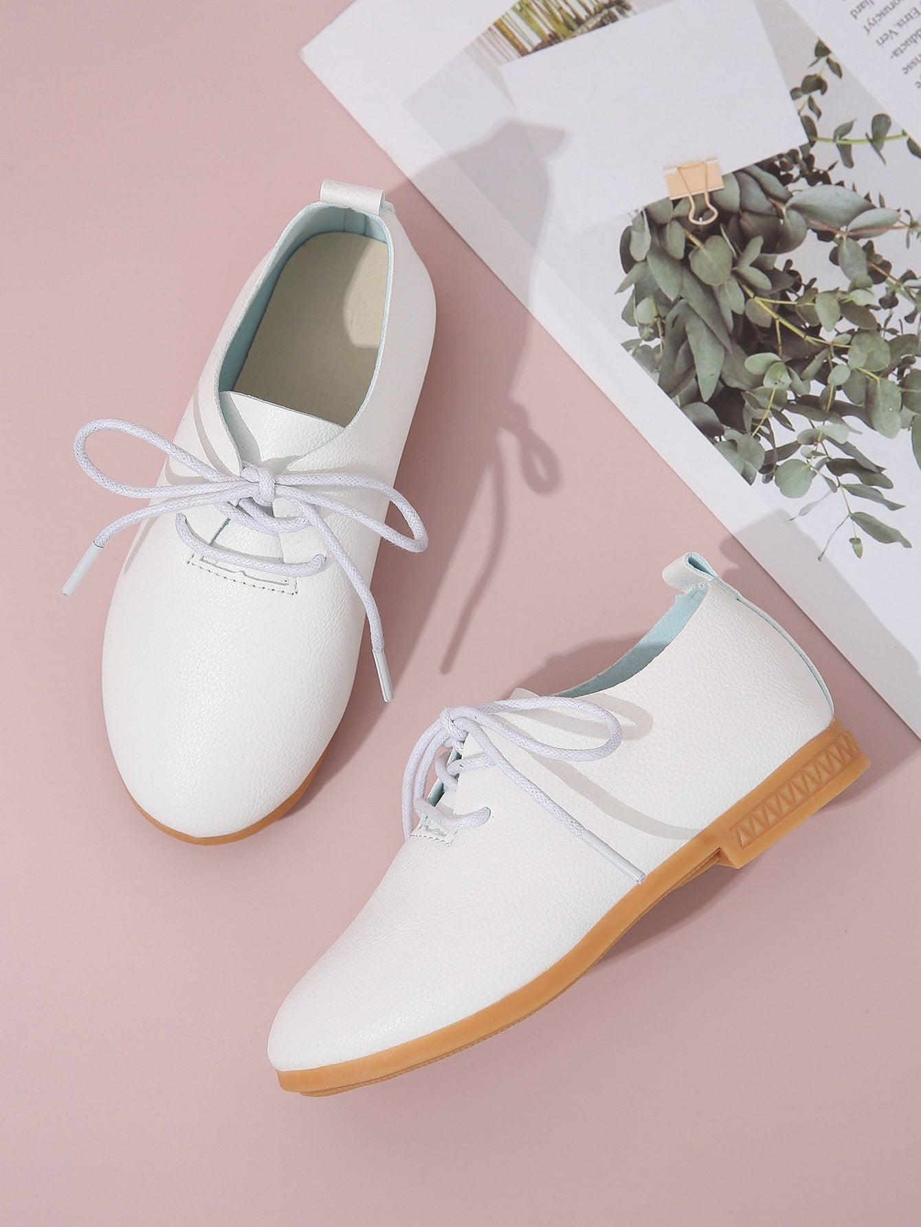 أحذية مسطحة للأطفال