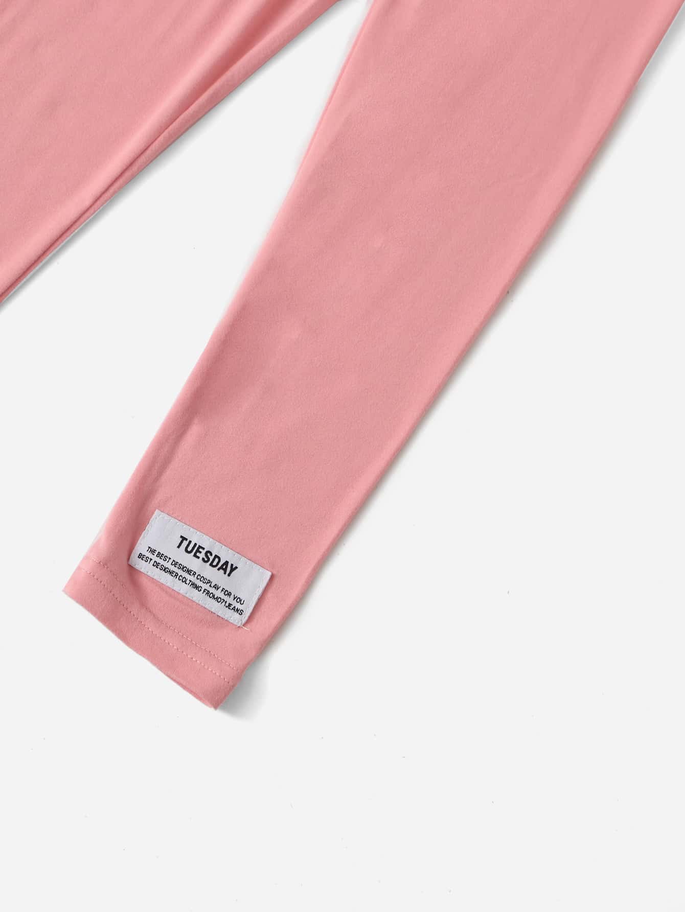 أطقم طفلة صغيرة