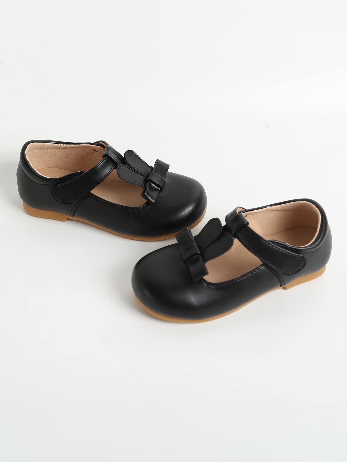 أحذية مسطحة للأطفال