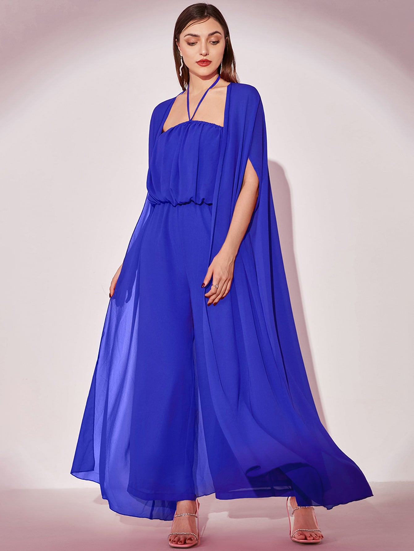 جمبسوت بالرسن والساق الواسع وموحد اللون مع كيمونو وأكمام الجرسة