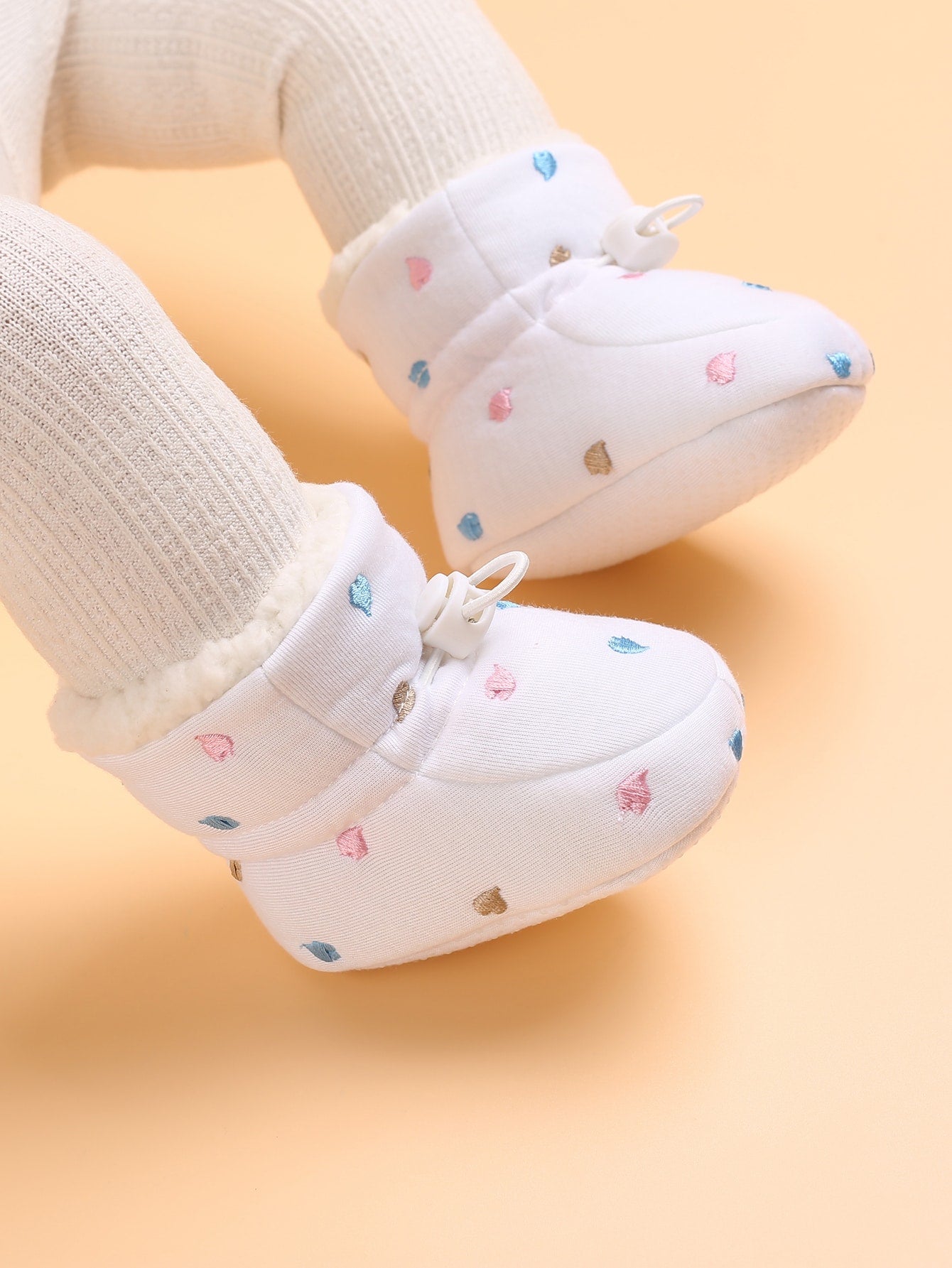 أحذية رضّع ذات برقبة