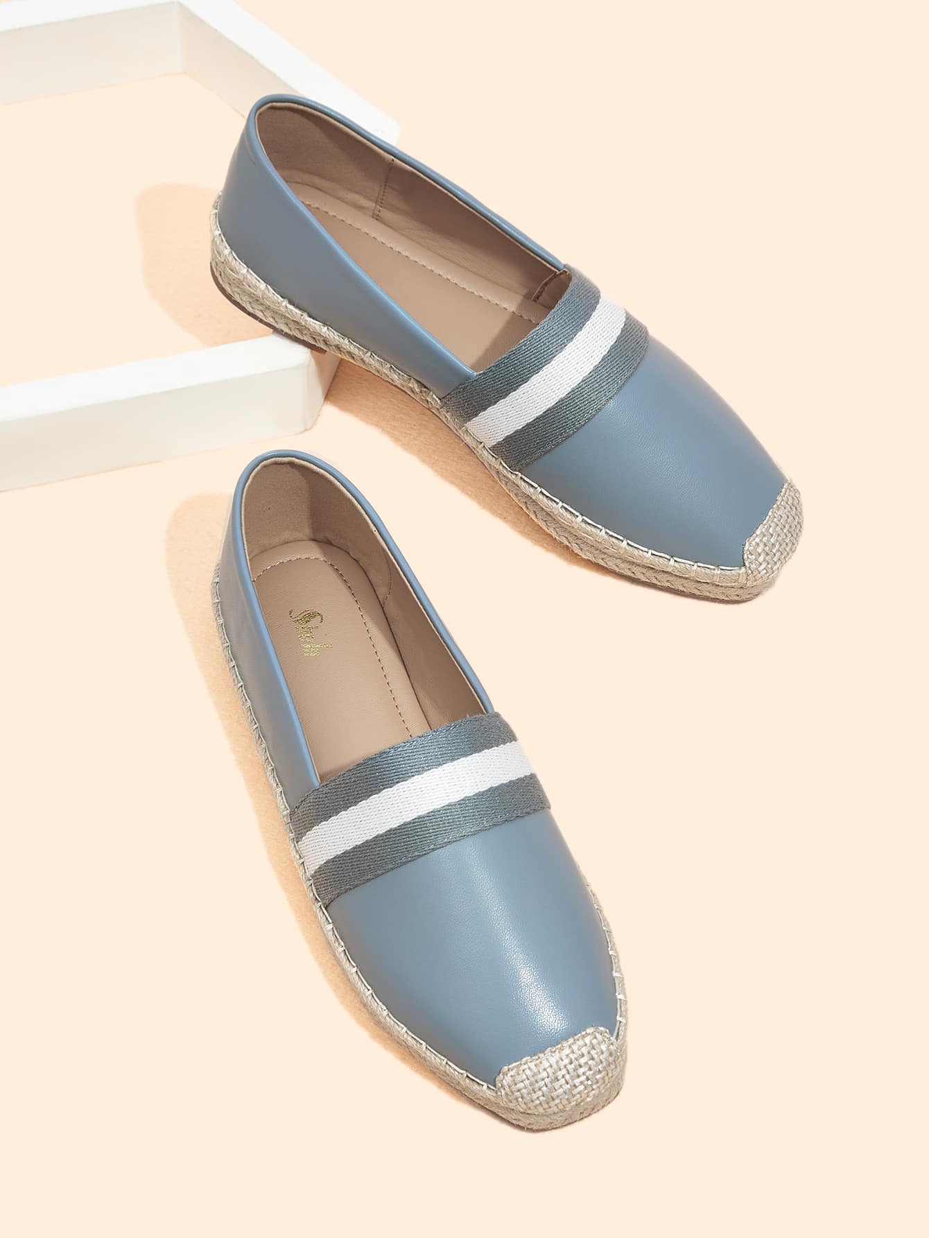 حذاء قماشية شريط متباين سهل الارتداء