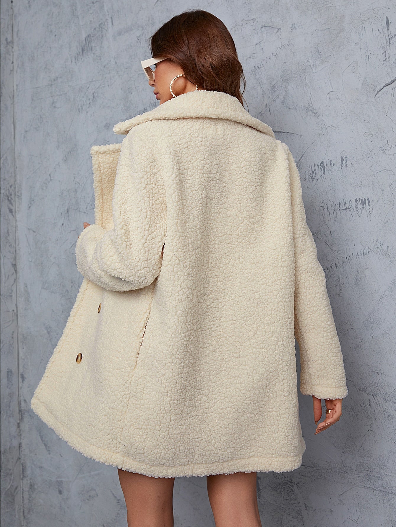 معطف تيدي صف ازرار مزدوجة بياقة مطوي مسنن