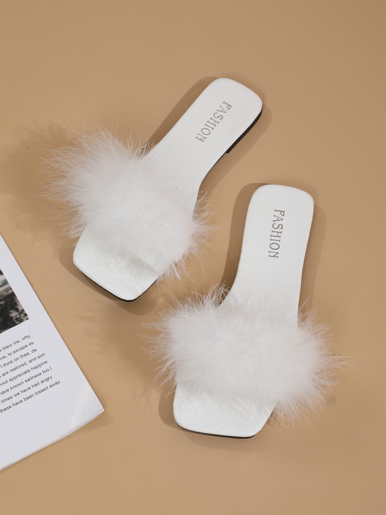 صنادل سلايد زغبي زخرفة