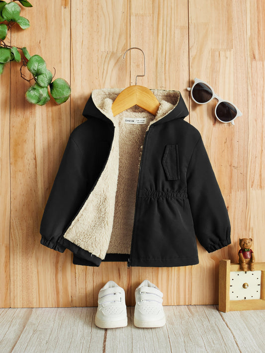 جاكيت صوفي بقلنسوة و سحّاب طويل و كاب ، لطفلة لون سادة مناسب لفصل الخريف و الشتاء