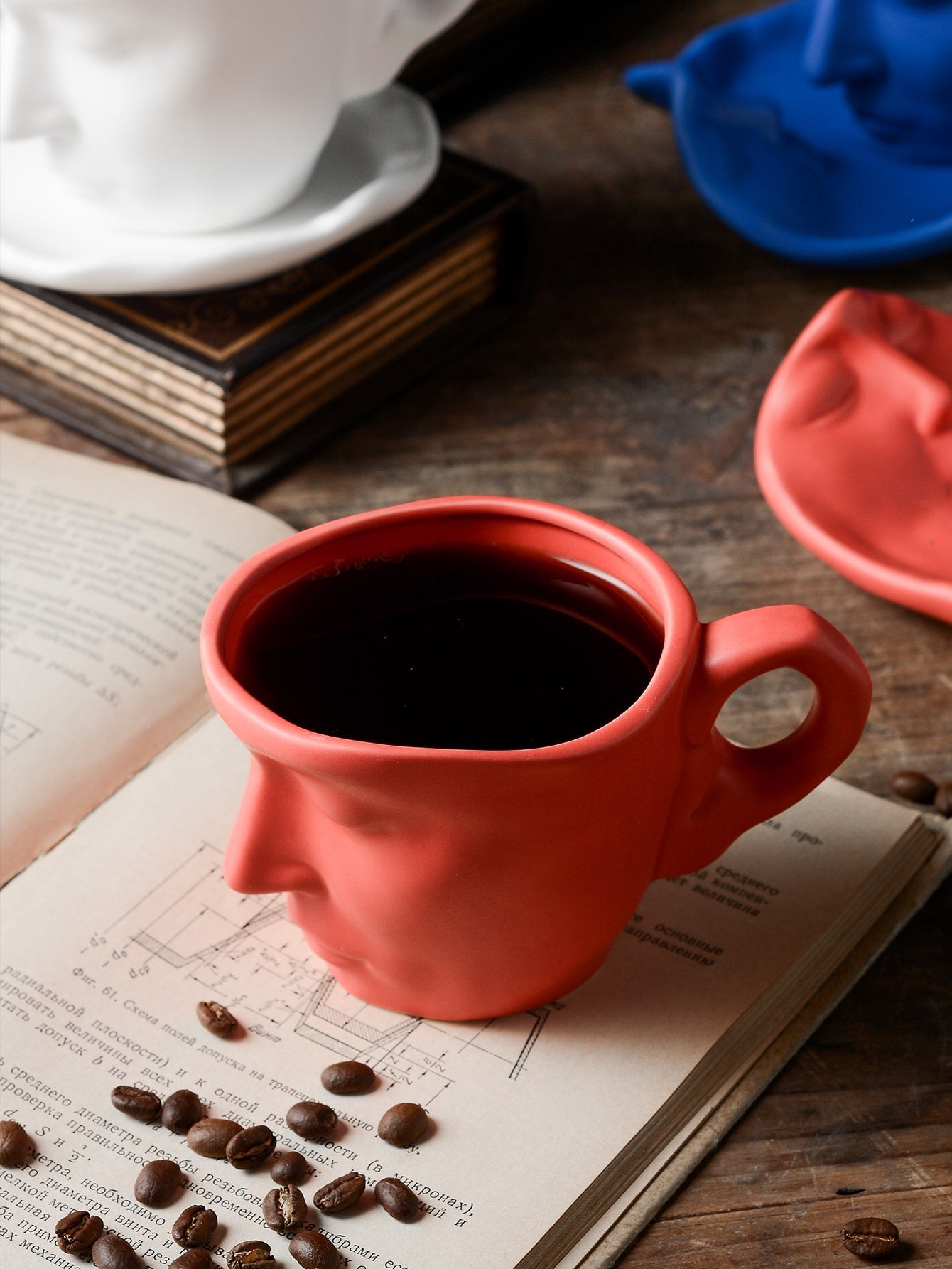 قطعة واحدة كوب و قطعة واحدة خيالي بتصميم شخص كوب مكتب العمل و طبق العشاء الى مطبخ