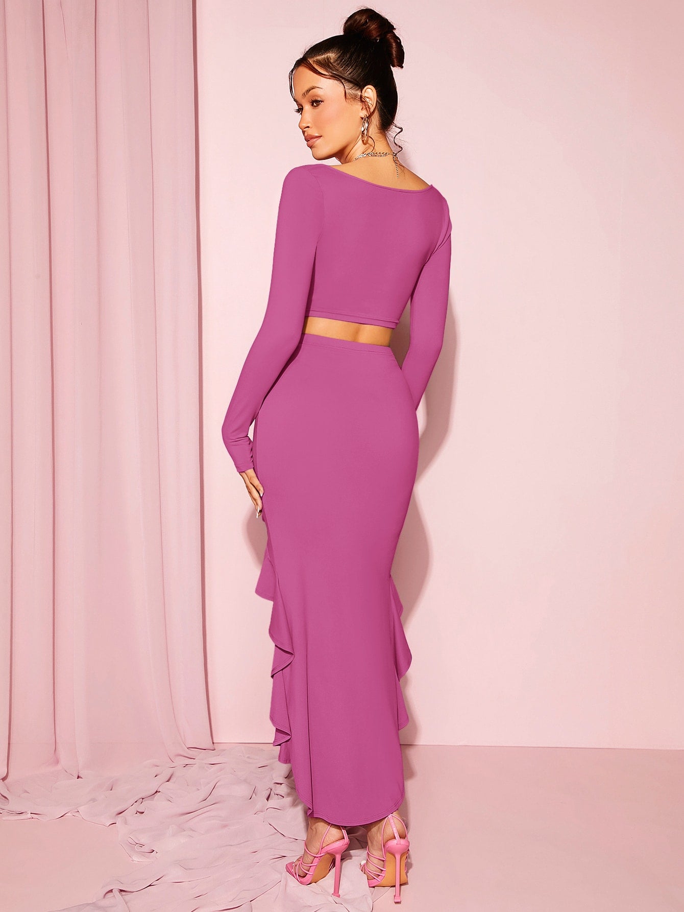 أطقم قطعتين نسائية