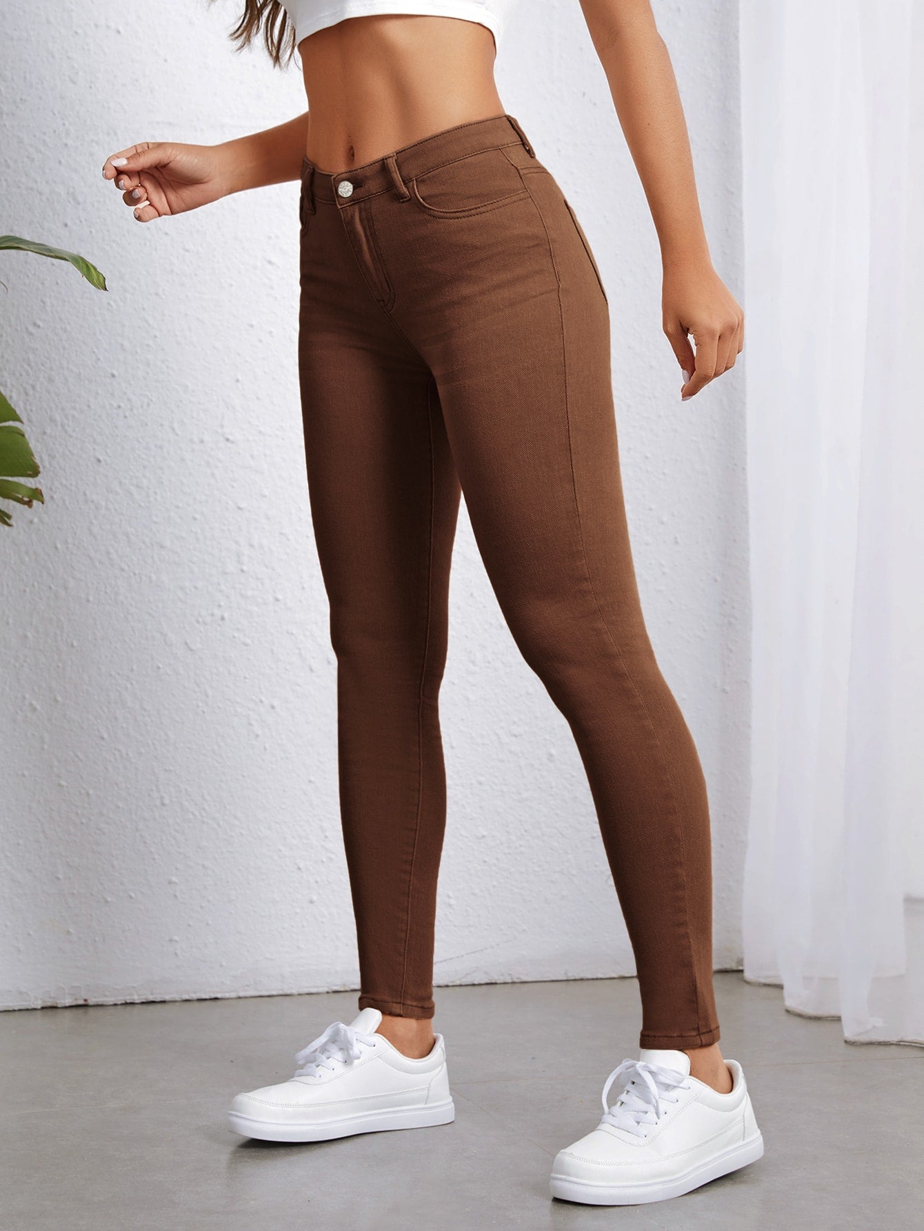 بنطلون جينز نحيل موحدة اللون