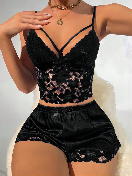 طقم بيجامة دانتيل زهري عقدة الفراشة أمامية ساتان