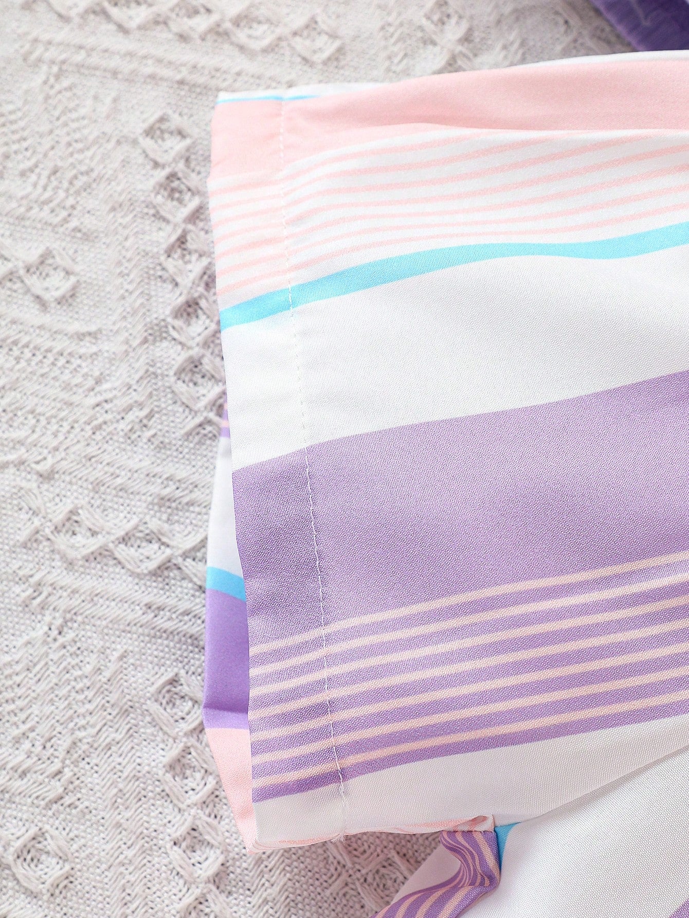 أطقم للأطفال البنات