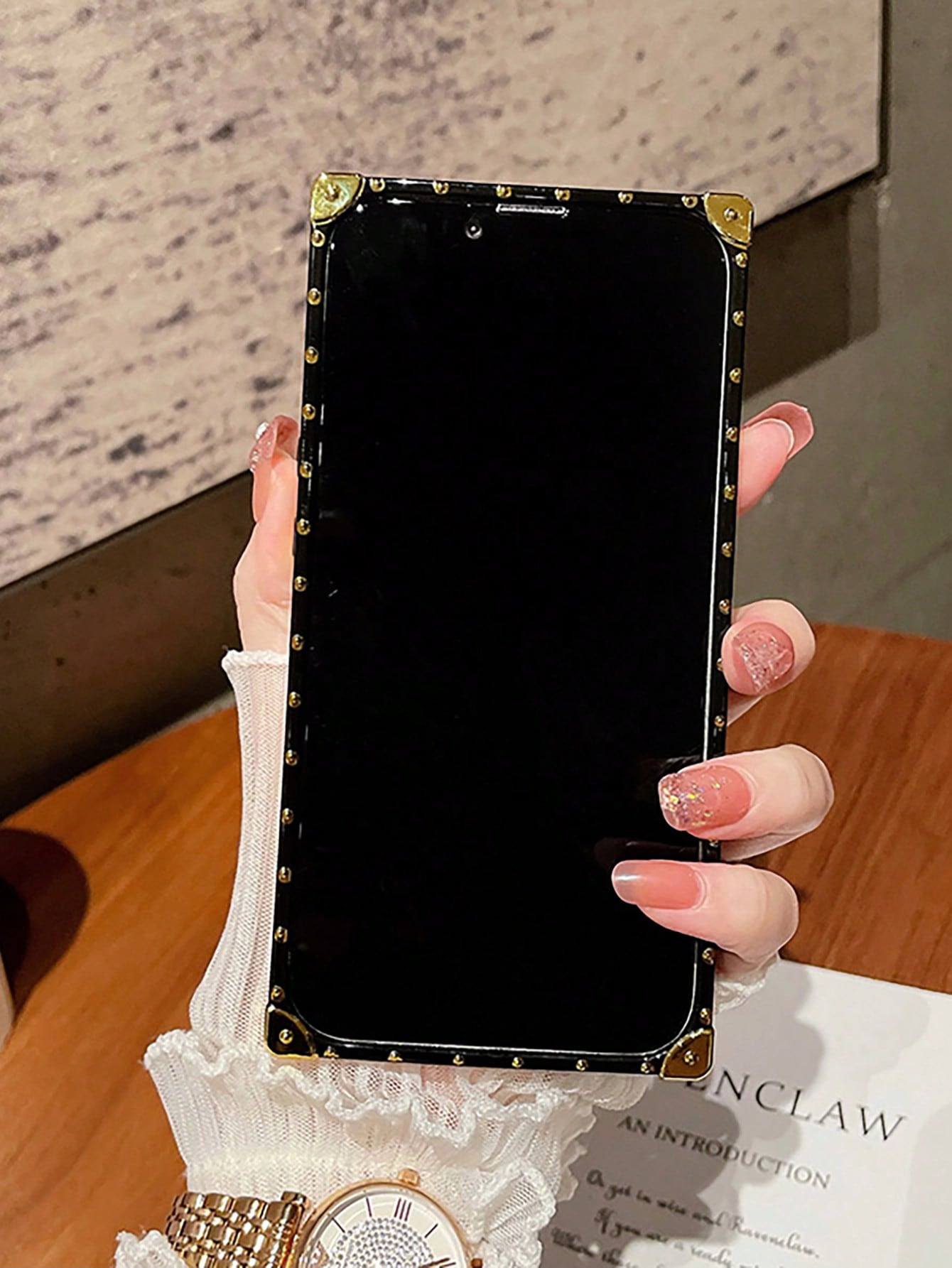 كفر هاتف مرآة