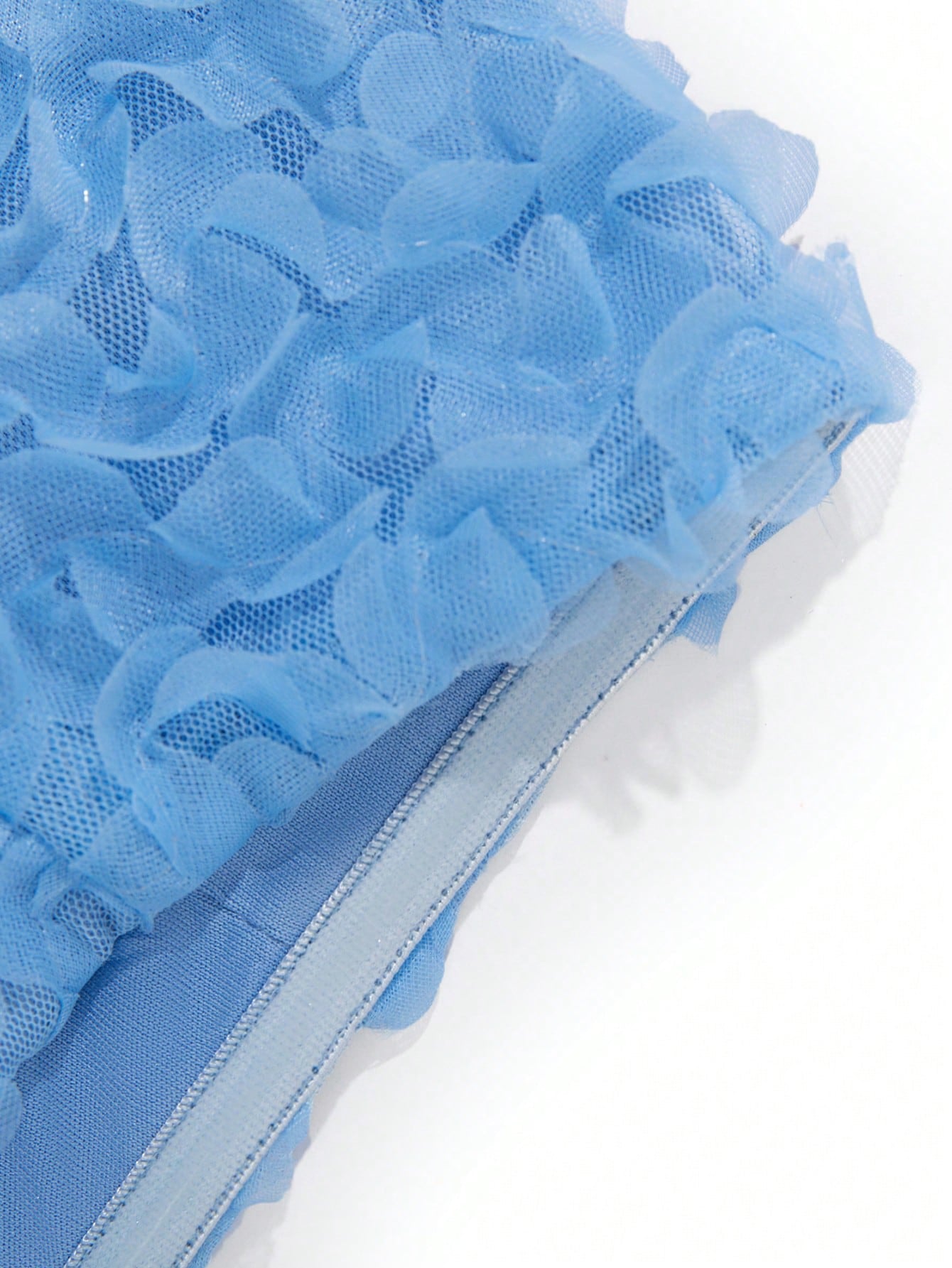 فستان حفلة مزين مكشوف الكتف طول إلى الأرض