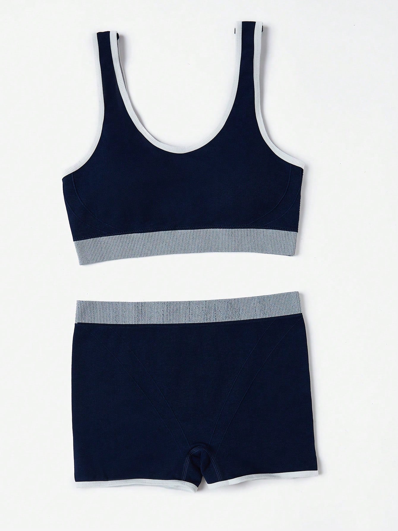 طقم حمالة صدر شريط متباين سلس وسروال داخلي