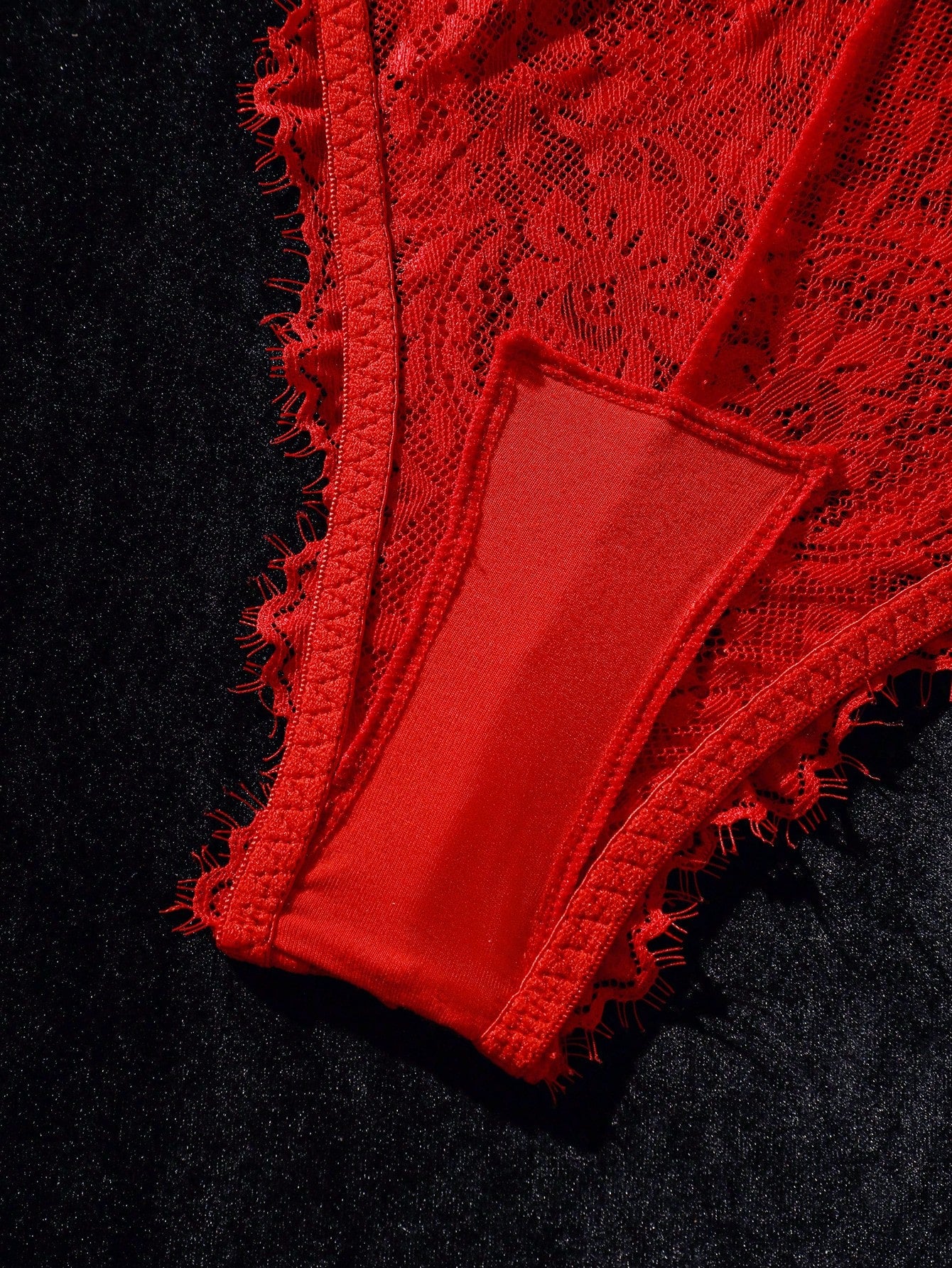 طقم ملابس داخلية دانتيل زهري حلقة معدني