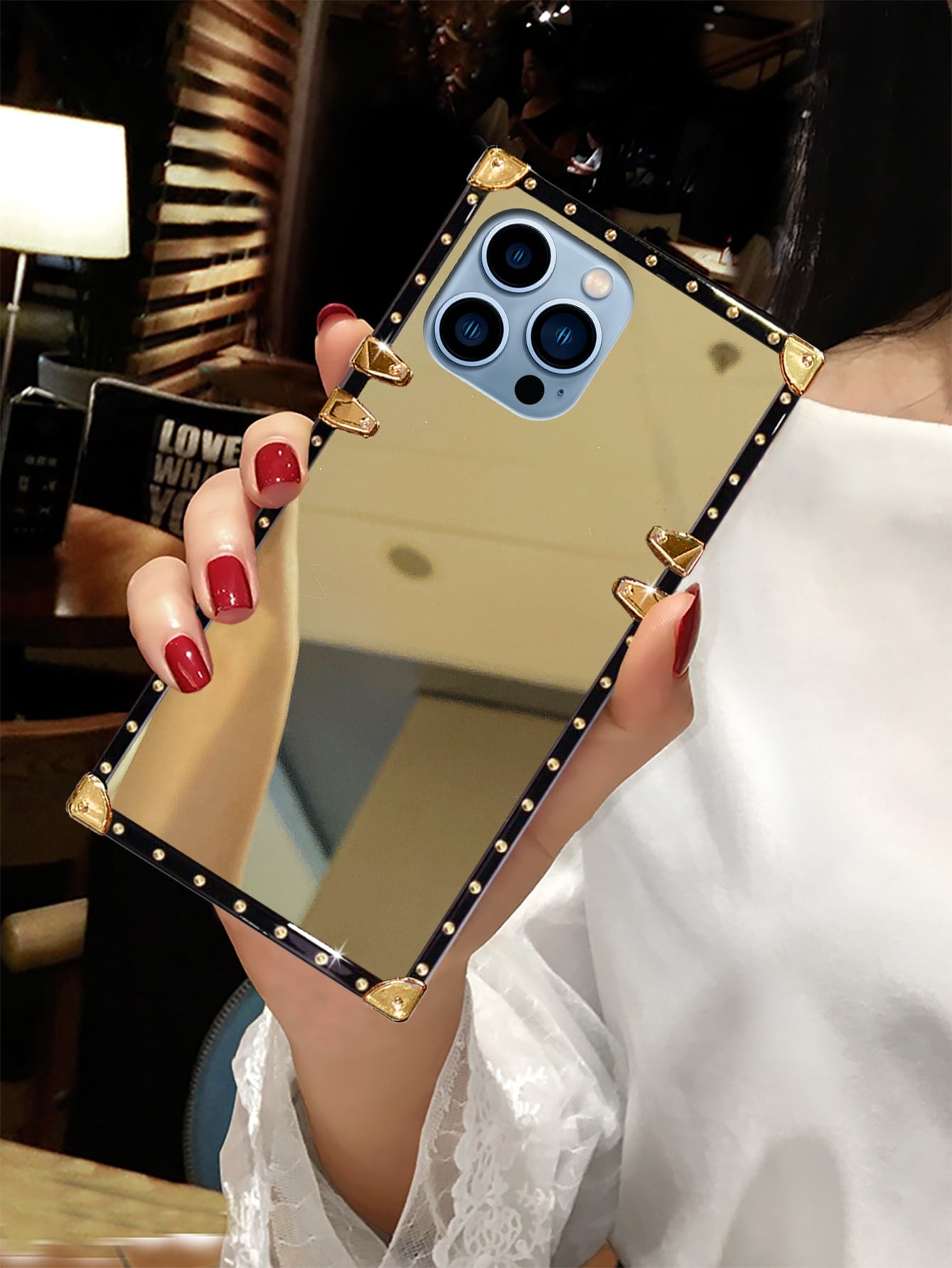 كفر هاتف مرآة