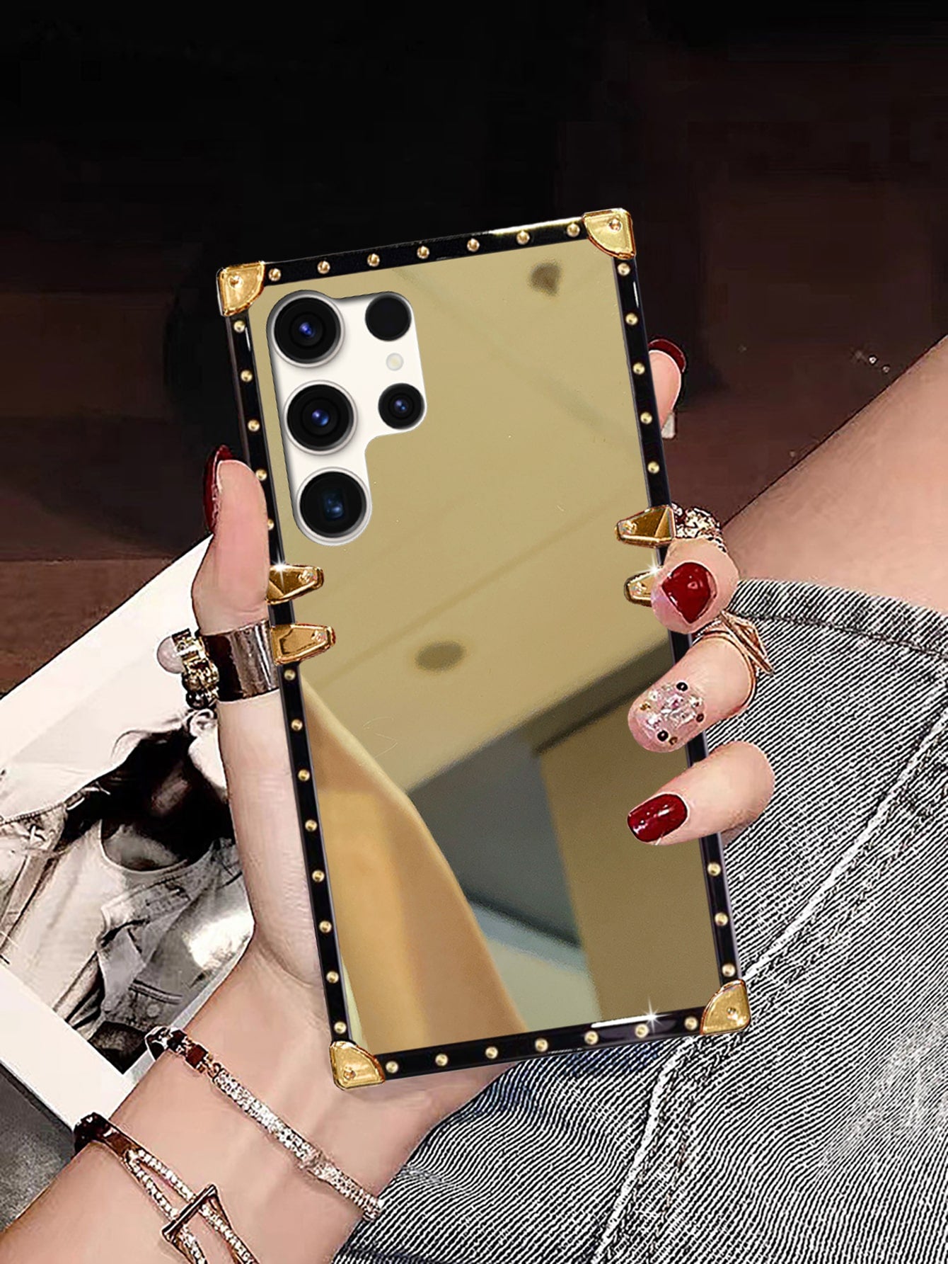 كفر هاتف مرآة