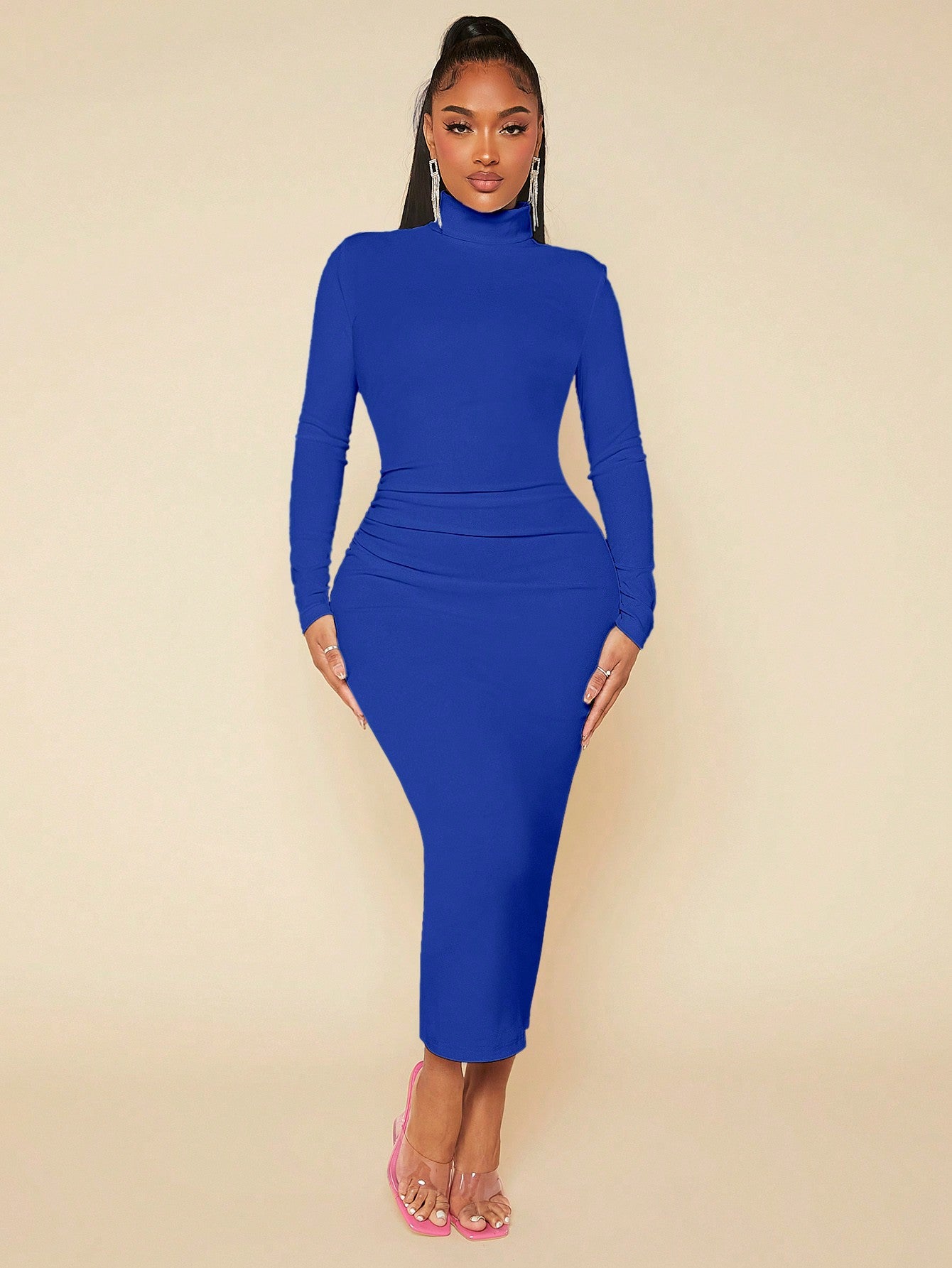 فساتين نسائية