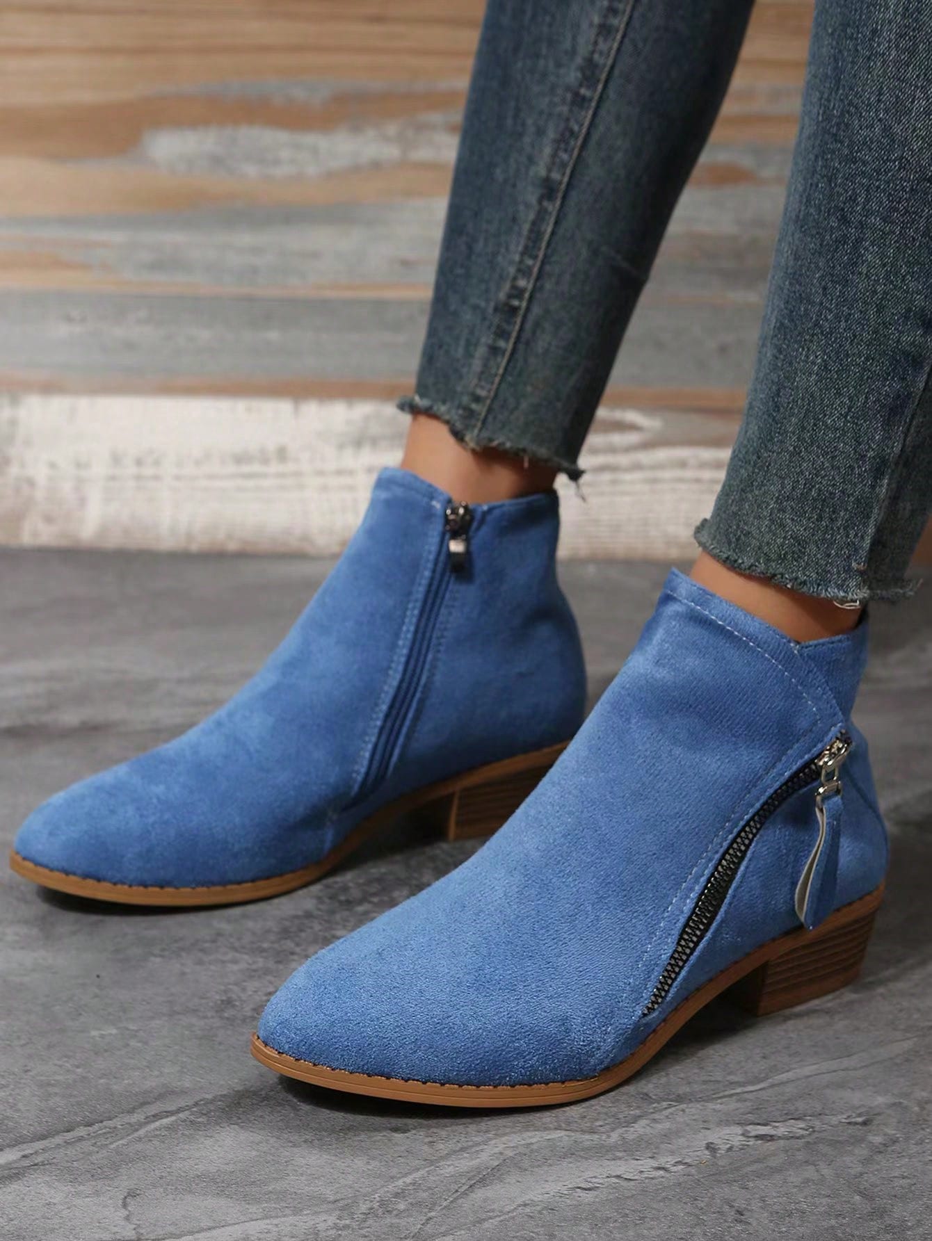 جزمة برقبة طويلة للنساء قصير سستة