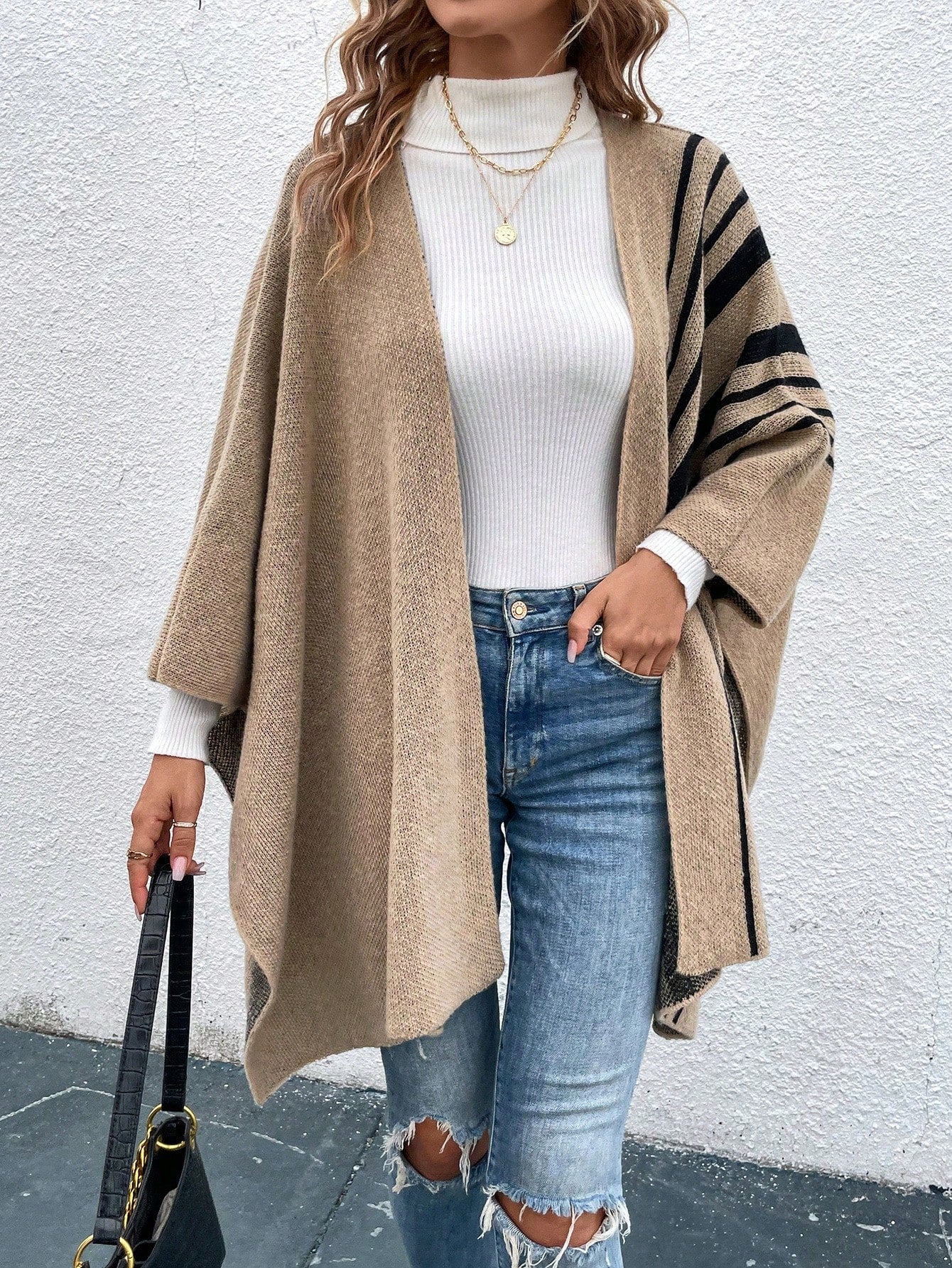 كارديجان نمط مخطط اكمام جناح الخفاش