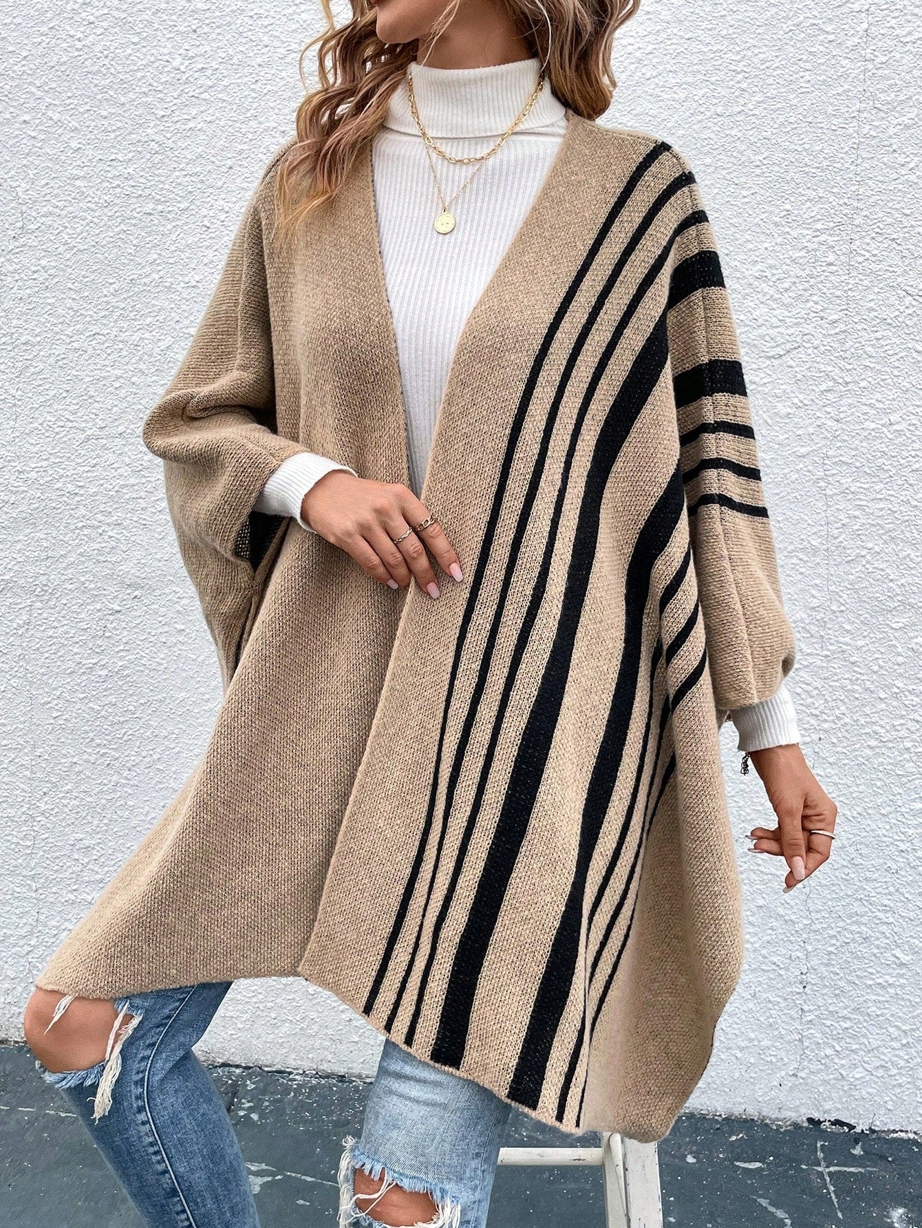 كارديجان نمط مخطط اكمام جناح الخفاش