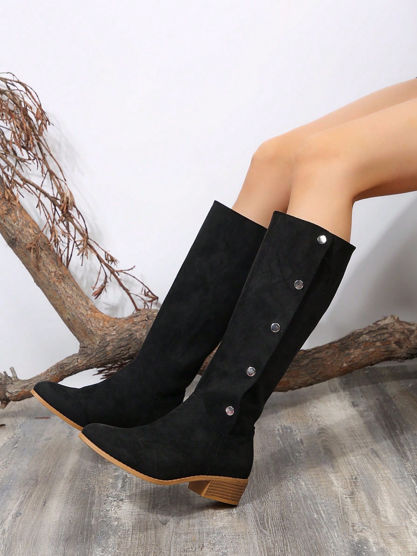 بوت نسائية عصرية