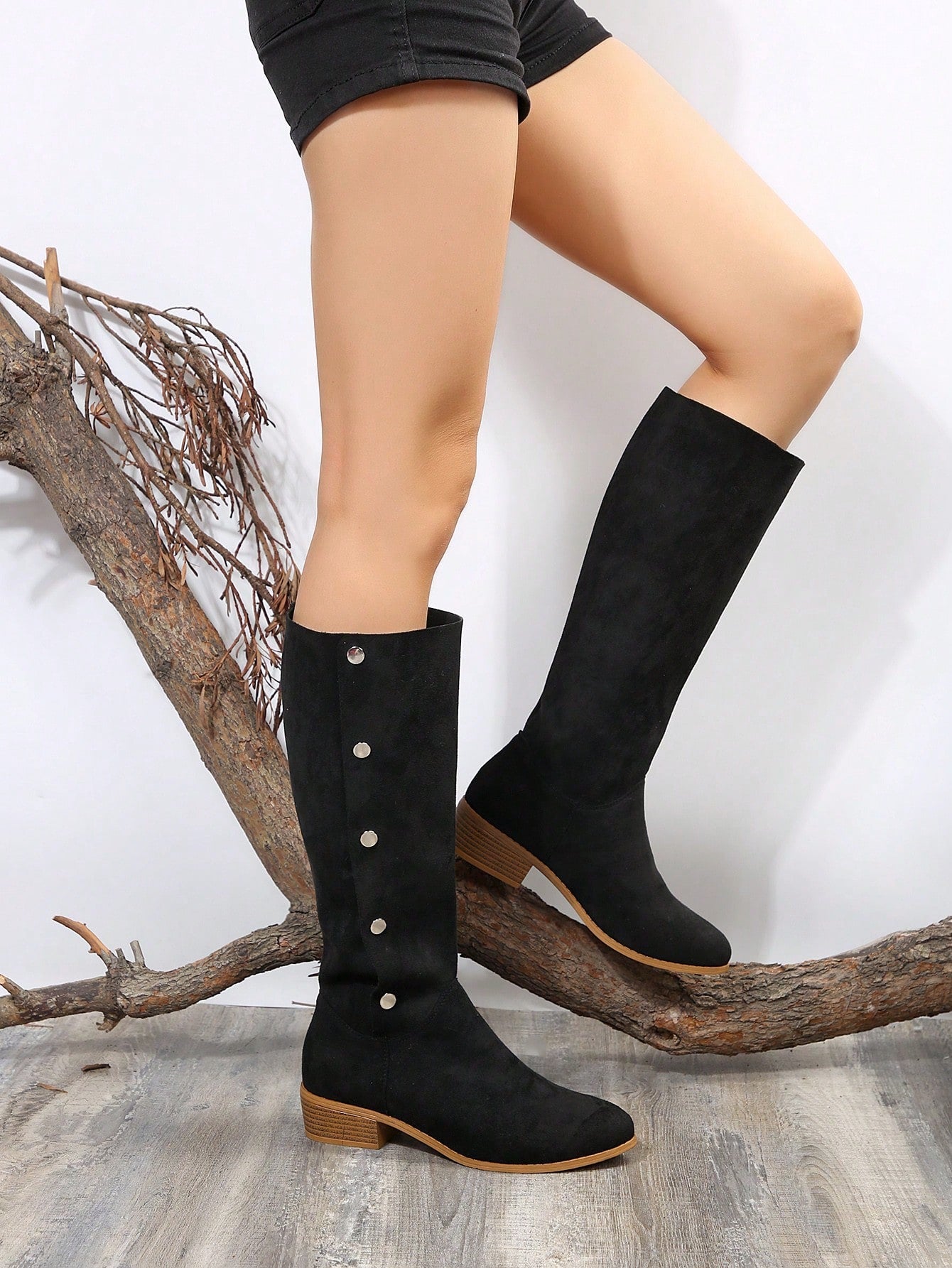 بوت نسائية عصرية