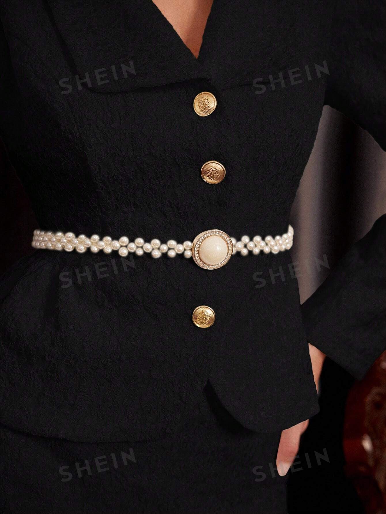 طقم بدلة وتنورة بصدر واحد للسيدات