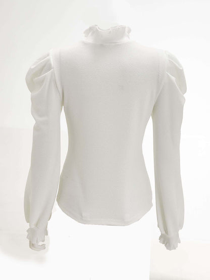 توب بخط عنق مكشكش باكمام بيشوب