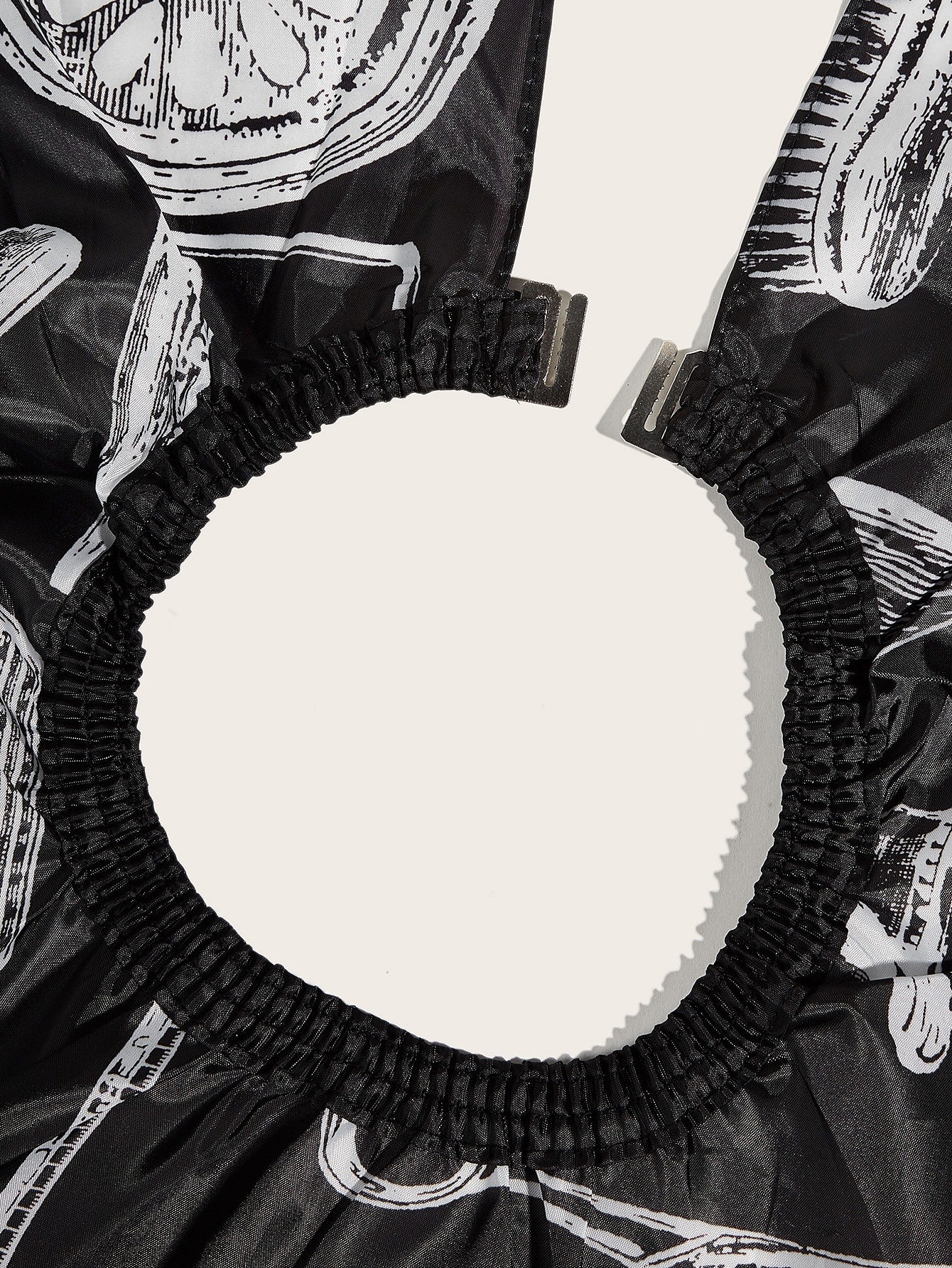 مآزر قص الشعر ذات طبعات التنين قطعة واحدة مطبوعة قماش غطاء لصبغ الشعر، مناسبة للاستخدام في مشاغل الحلاقة وصالون التجميل، ملحقات الحلاقة المهنية. ادوات الشعر ادوات شعر