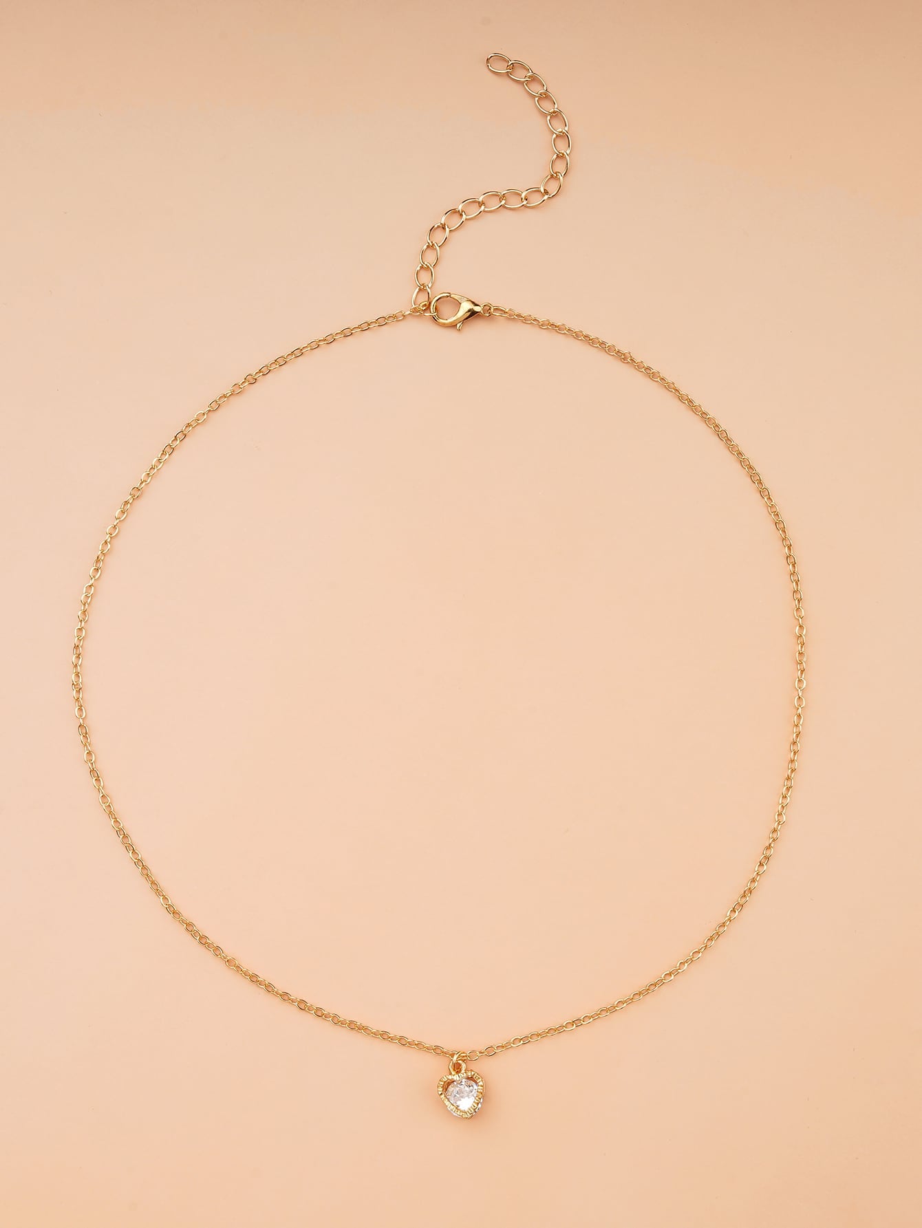 قلادة بتعليقة مكعب زركونيا