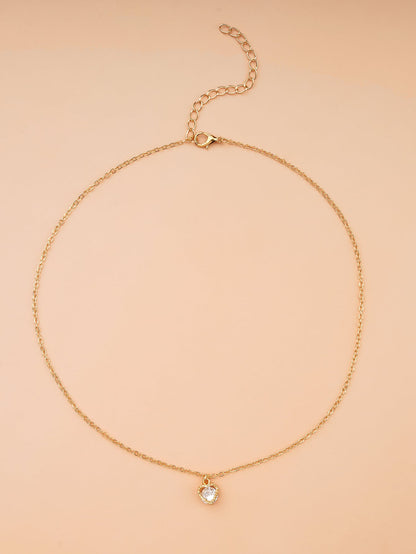 قلادة بتعليقة مكعب زركونيا