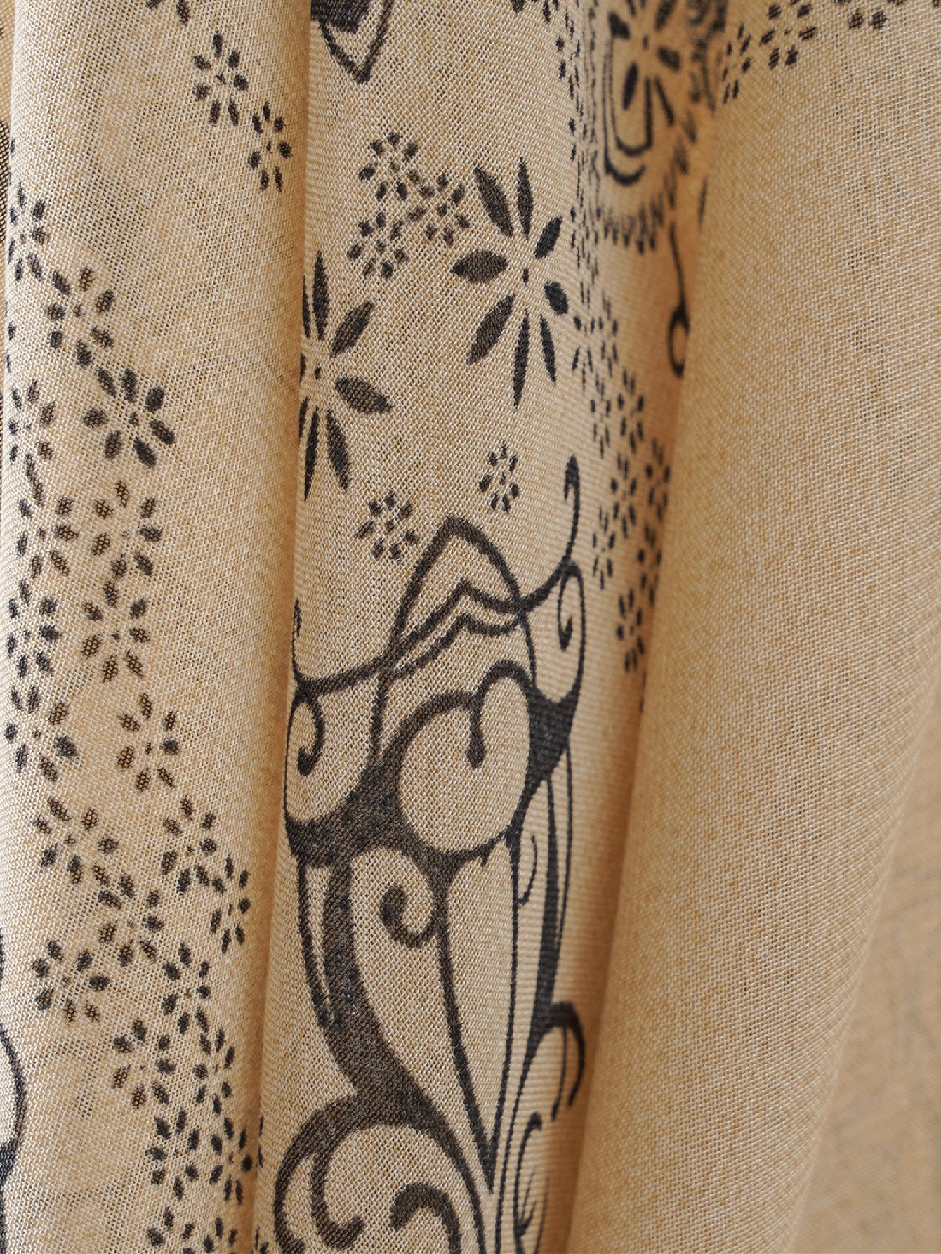 شالات نسائية