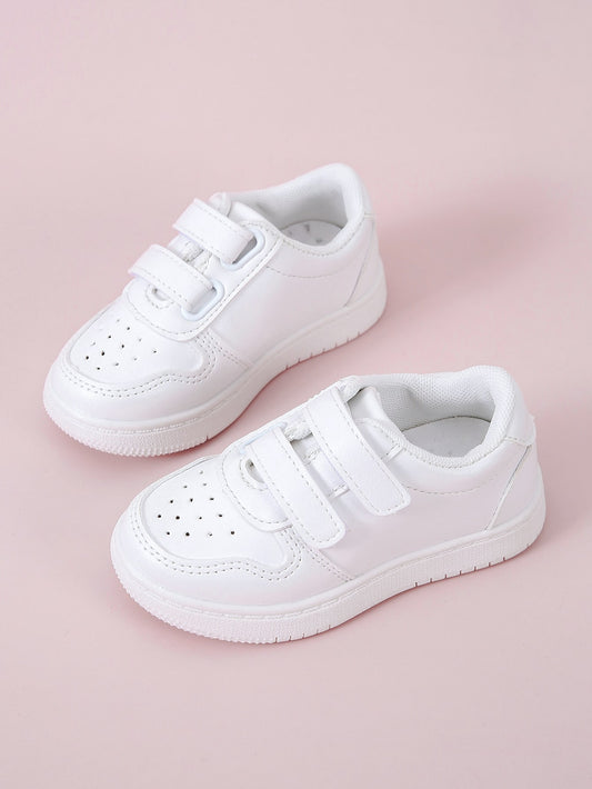 حذاء رياضي عارض بدون إبزيم يناسب البنات الصغيرات