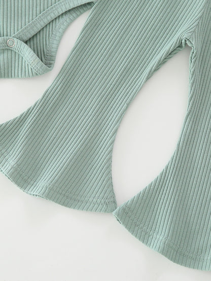 سروال بساق واسع مع بدسويت مكشكش طبقات مضلع مع عصابة راس للبنات الرضع