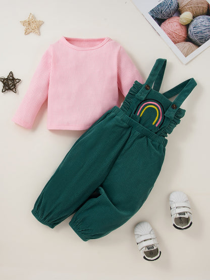 طفل بذلة التطريز