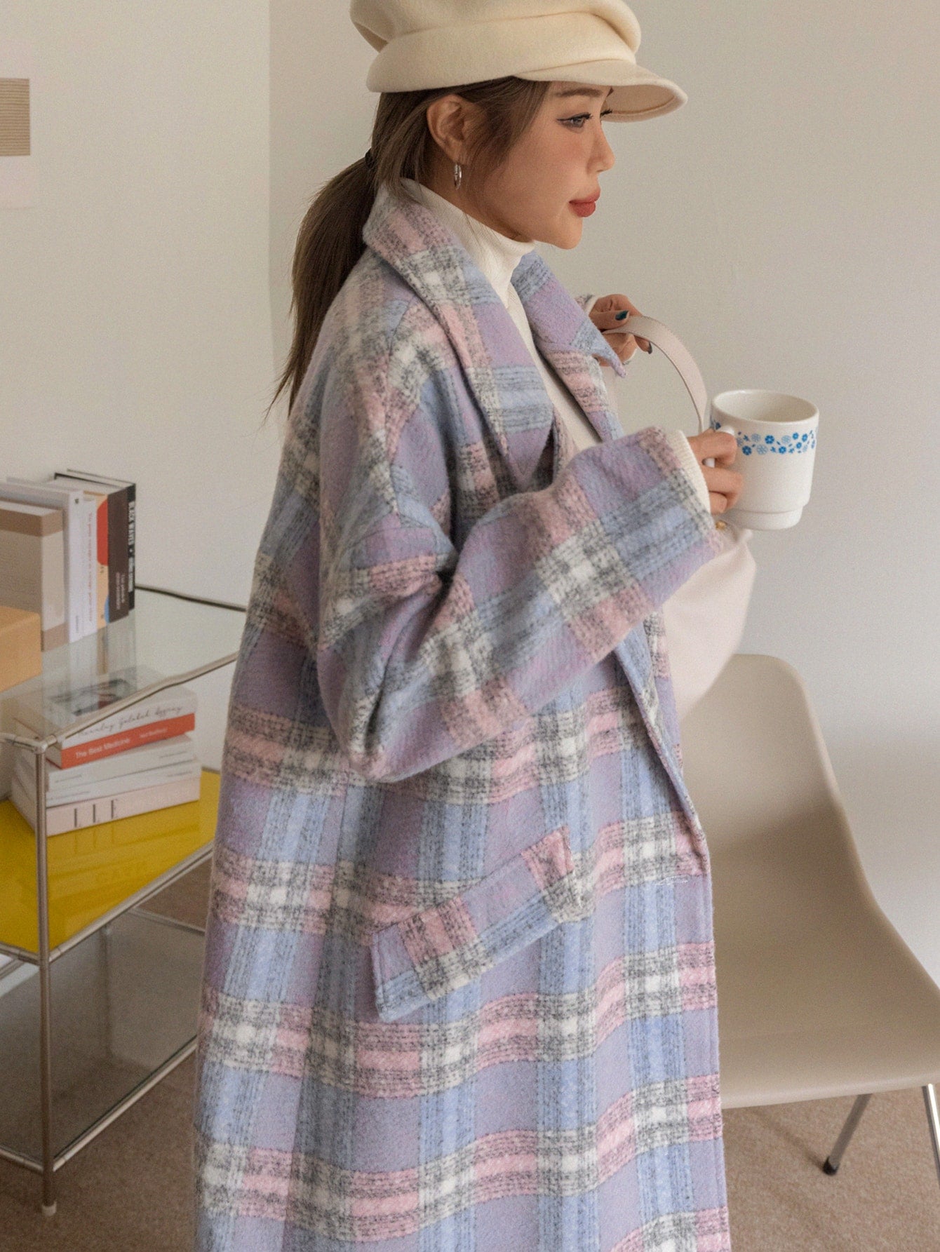 معطف بالياقة ذات المخططات وزر منفرد