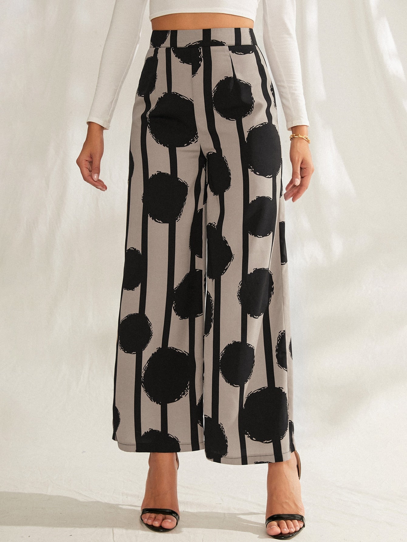 بنطلون بساق واسع مخطط و بطباعة منقط