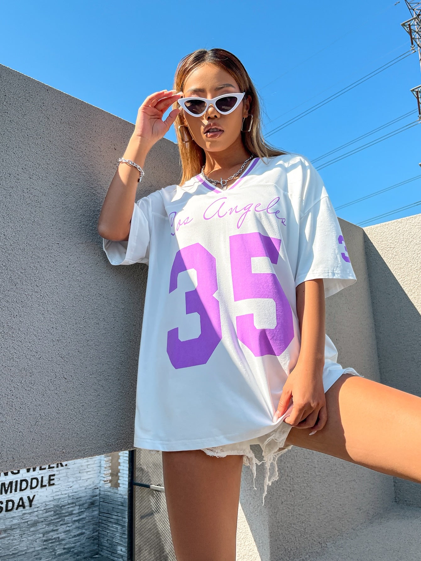 تي شيرت نسائية