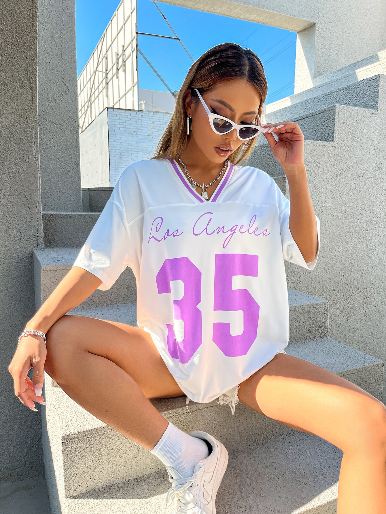 تي شيرت نسائية