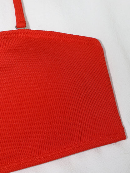 بيكيني عادي مع تنورة شاطئية وزوج حمالة