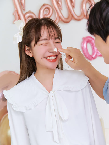 قميص بياقة مزخرفة بتقليم راهي وأمام مربوط