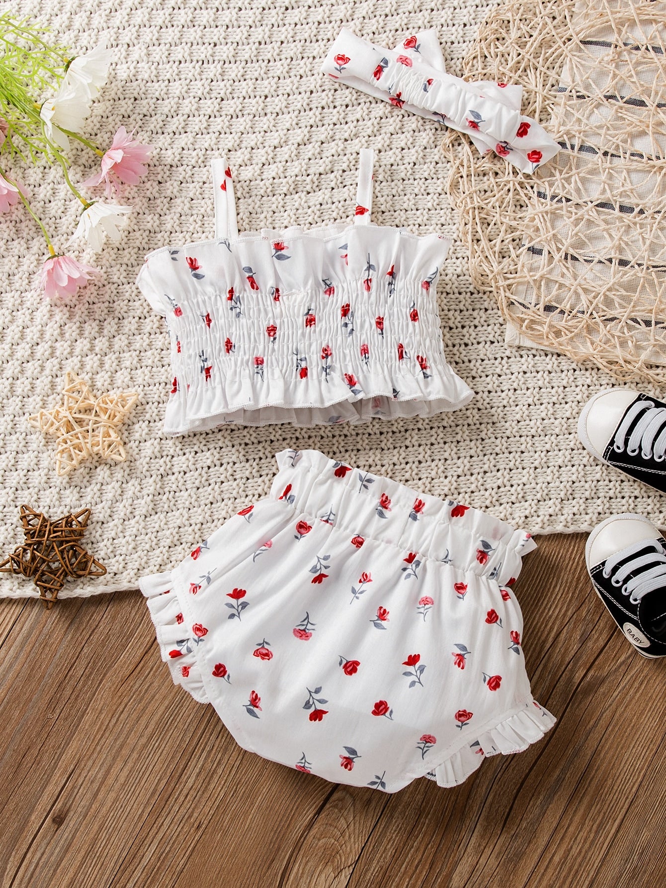 للاطفال طباعة الأزهار بغرز لباس علوي كامي مطوي الثنايا مع بنطلون قصير مع طوق الشعر