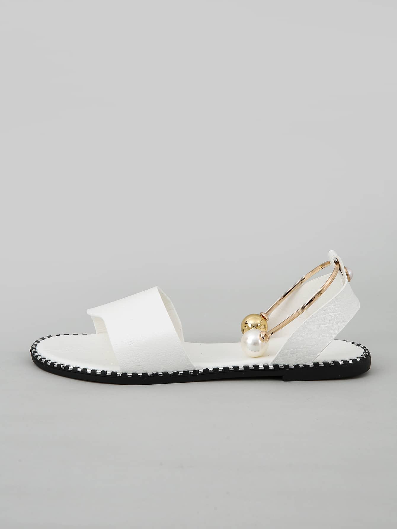 صنادل مسطحة نسائية