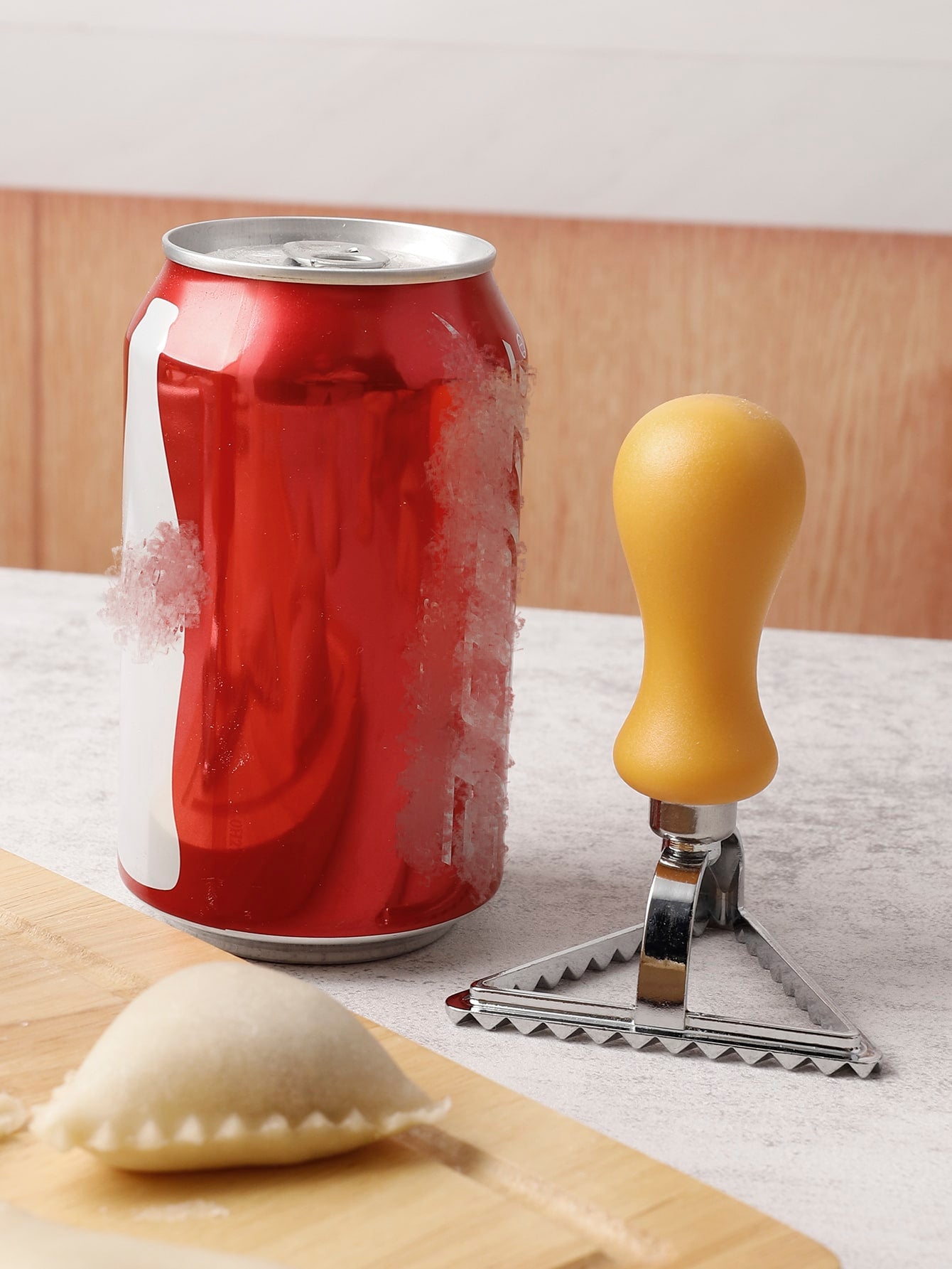 مقبض الخشب ، الثلاثي قاطعة المكرونة