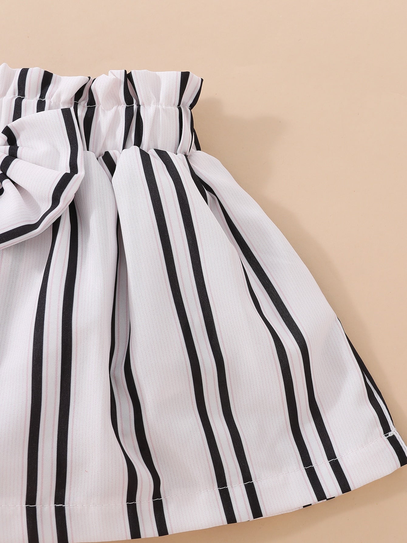 أطقم للأطفال البنات