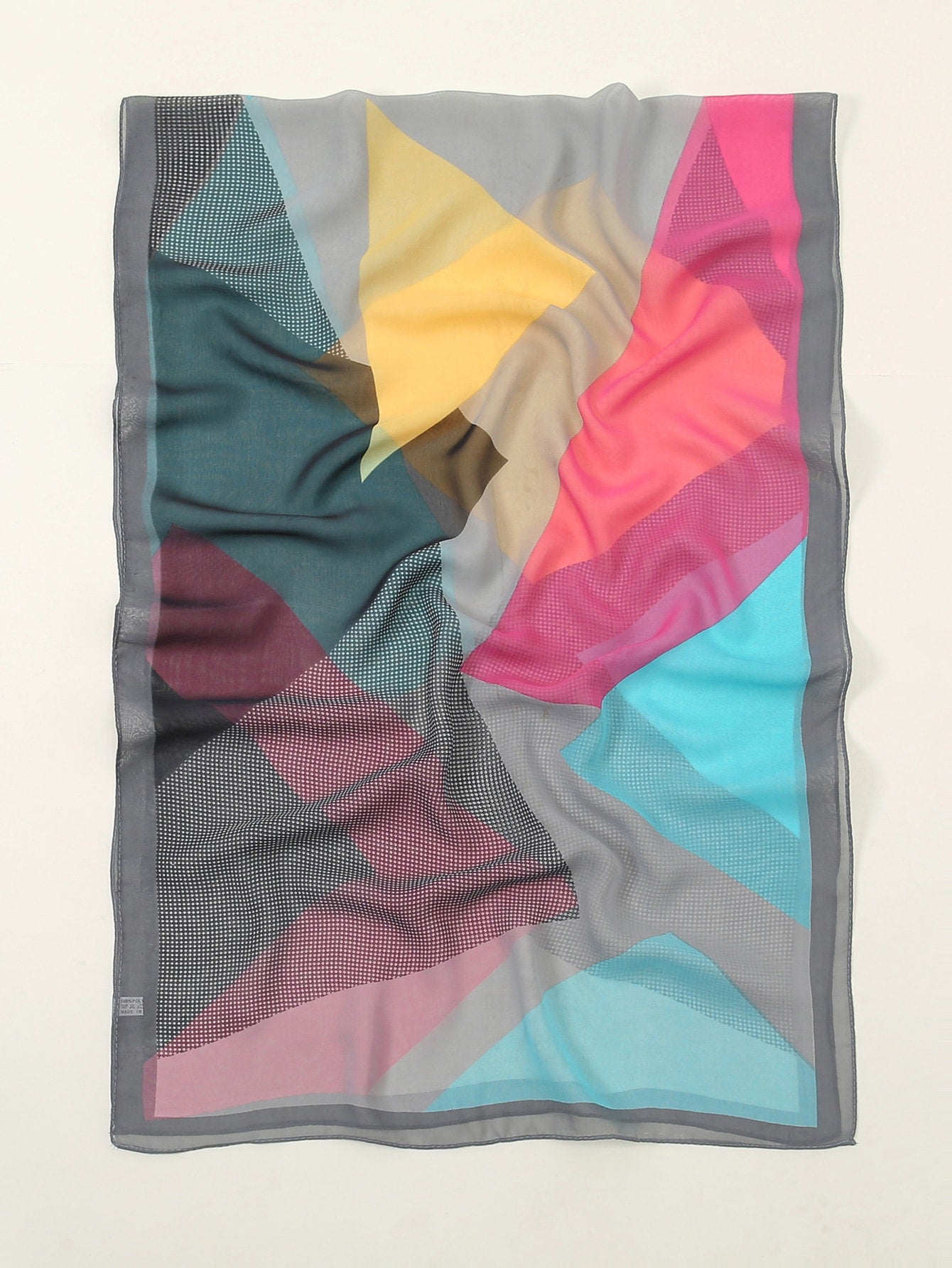 وشاح طباعة هندسية