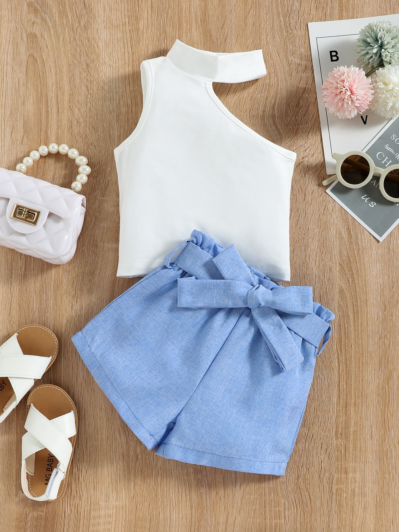 لباس علوي تانك بنت طفل ياقة غير متماثل & خصر عالي بالتجاعيد شورت بحزام